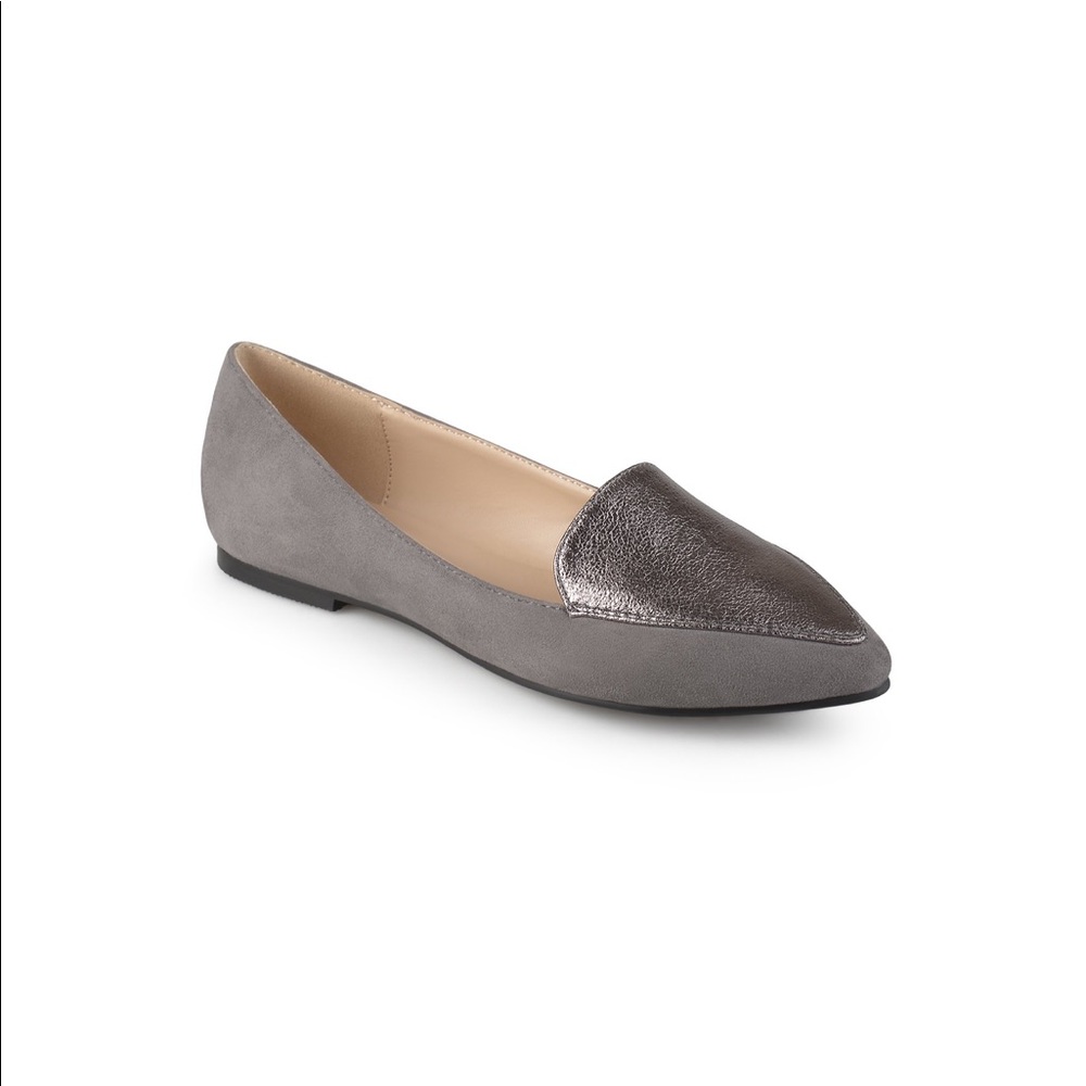 NWT Women’s Pointed Toe Faux Suede Loafer Flats— Grey/Silver